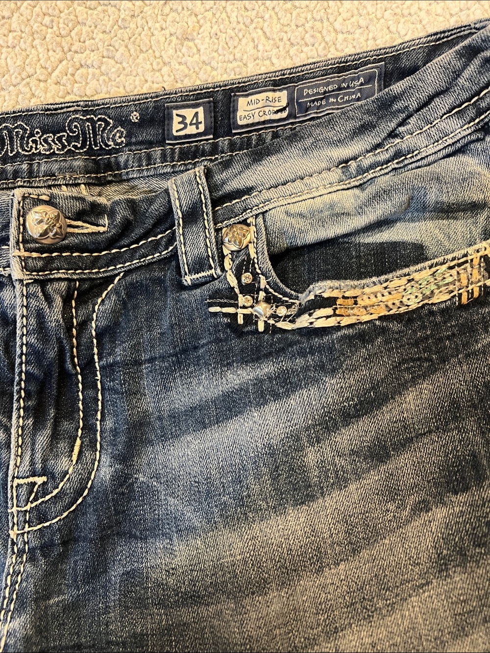 MISS ME MID-Rise Easy cropped Jeans - Picture 5 of 12